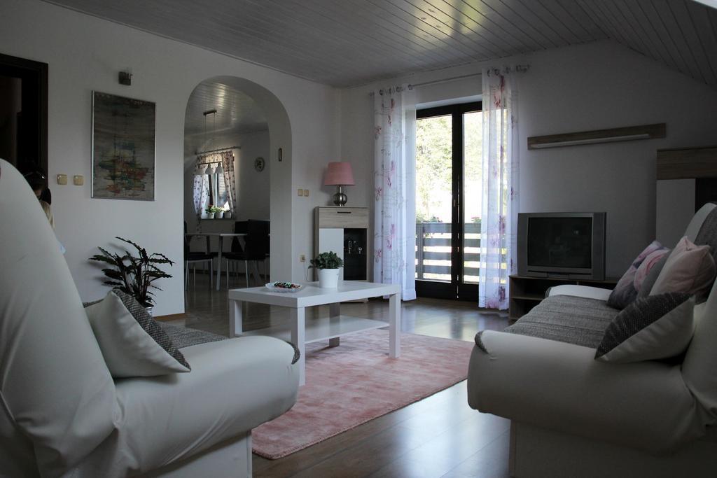 Lake House Apartment Medvode Luaran gambar