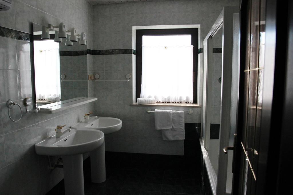 Lake House Apartment Medvode Luaran gambar