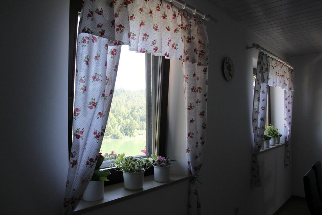 Lake House Apartment Medvode Luaran gambar