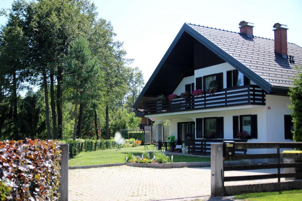 Lake House Apartment Medvode Luaran gambar